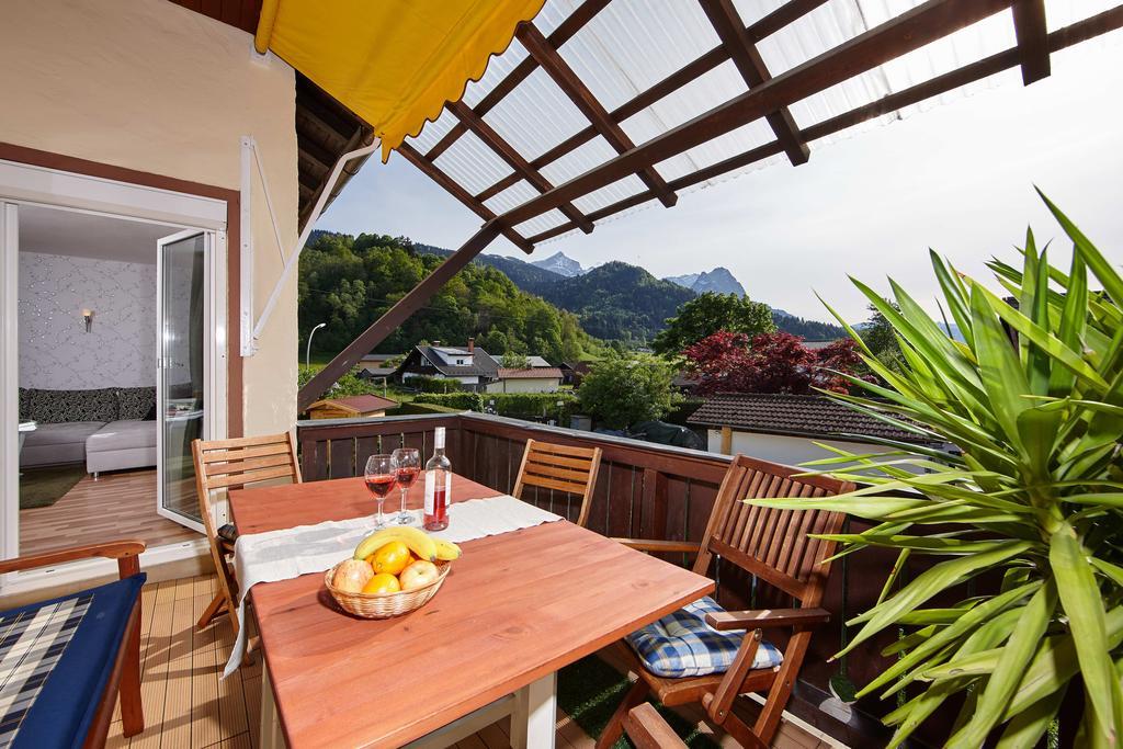 Apartment Sir George Garmisch-Partenkirchen Rom bilde